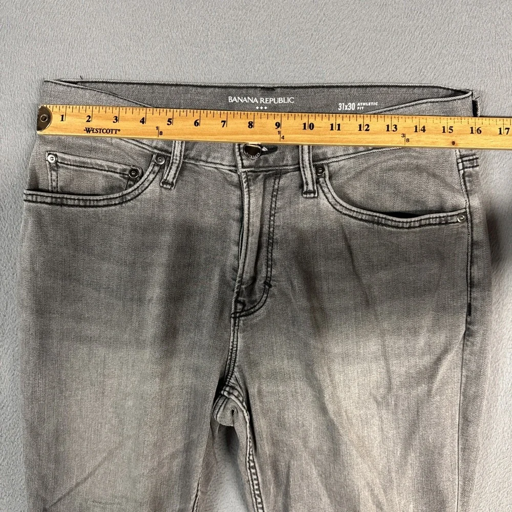Banana Republic Jeans Mens 31x30 (Fits 31x28) Gray Travel Athletic Fit Denim